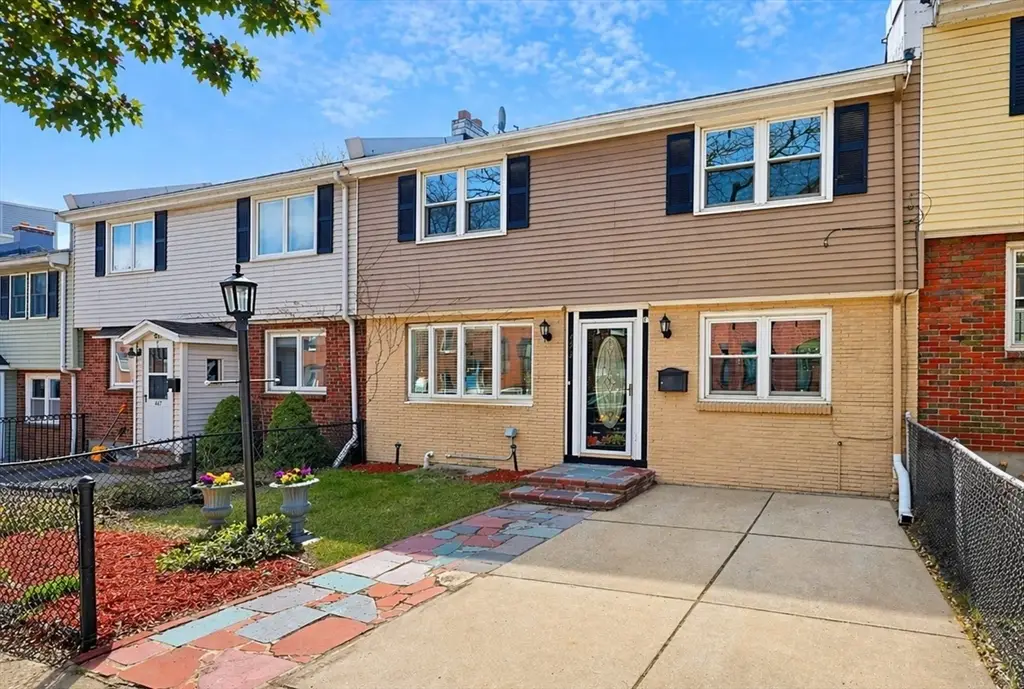 453 E 5th St, Boston, MA 02127 - #1