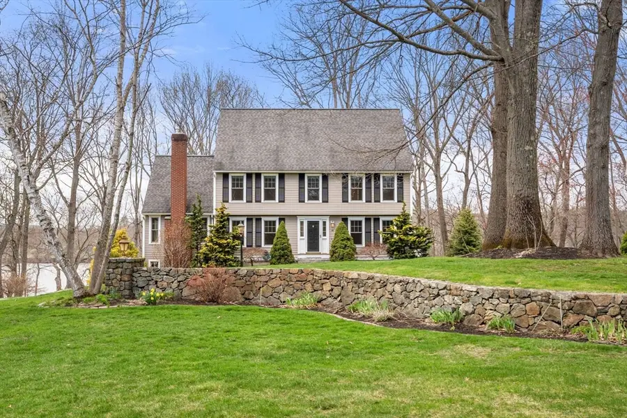 16 Merrimack River Rd, Groveland, MA 01834 - #3