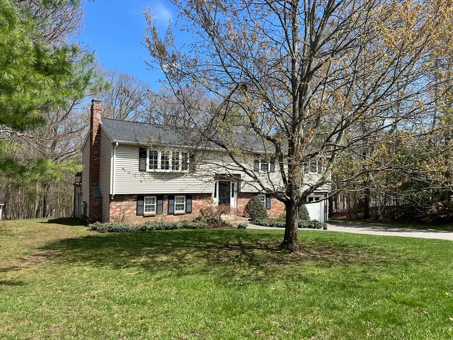 49 Stonybrook Dr, Holliston, MA 01746 - #2