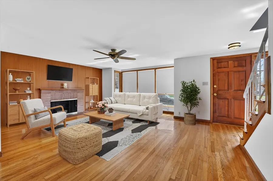 6 Desmond Dr, Nahant, MA 01908 - #3