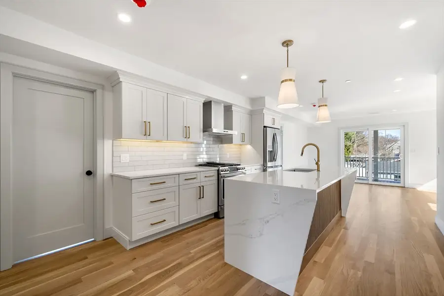 6-8 South #2, Stoneham, MA 02180 - #2