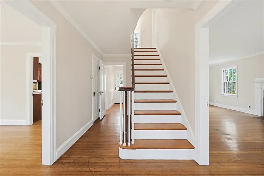 155 Bond St, Norwood, MA 02062 - #3