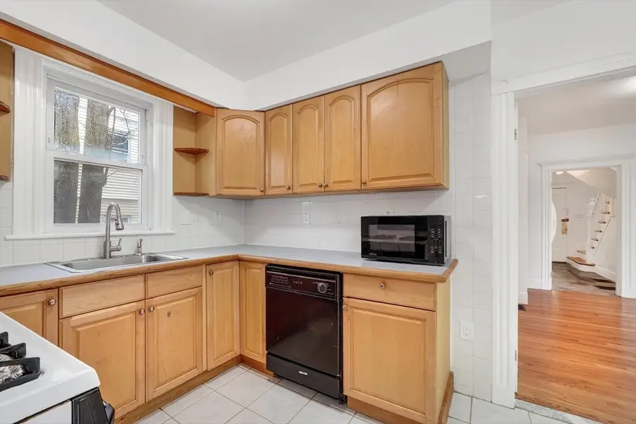 18 Clark St, Quincy, MA 02171 - #3