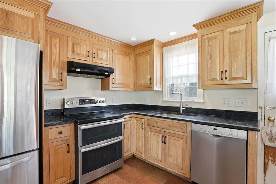 8 Three Ring Rd, Scituate, MA 02066 - #2