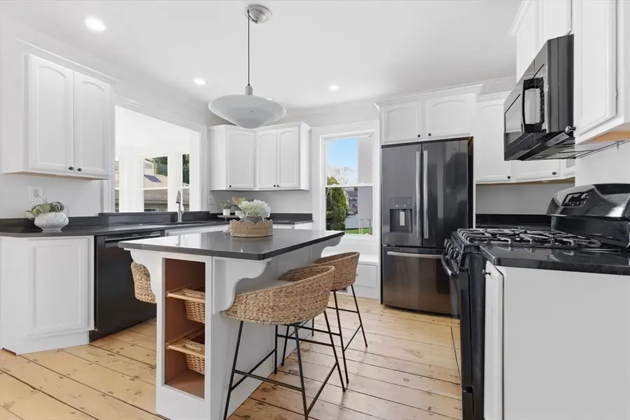 155 E Lothrop St, Beverly, MA 01915 - #3