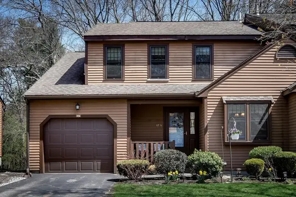 17 Hawthorne Village #A, Franklin, MA 02038