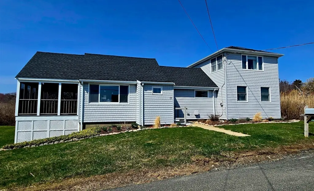 19 Dartmouth Rd, Ipswich, MA 01938 - #1