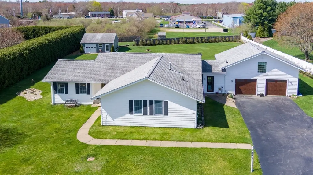 136 Old Fall River Road, Swansea, MA 02777 - #1