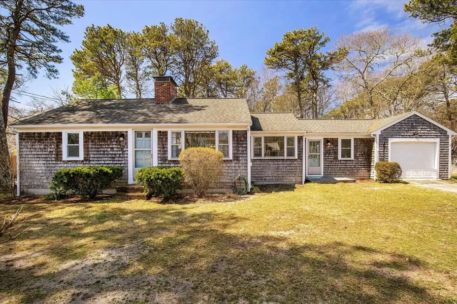 65 Phyllis Dr, South Yarmouth, MA 02664 - #2