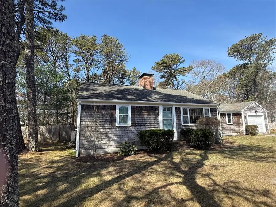 65 Phyllis Dr, South Yarmouth, MA 02664 - #3