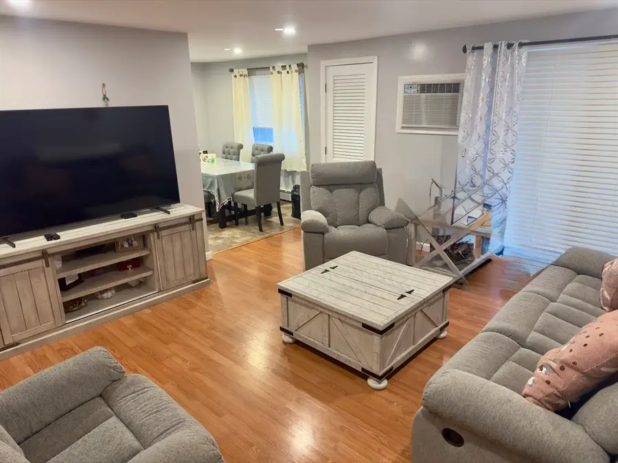 1400 Skyline Dr #3, Lowell, MA 01854 - #2