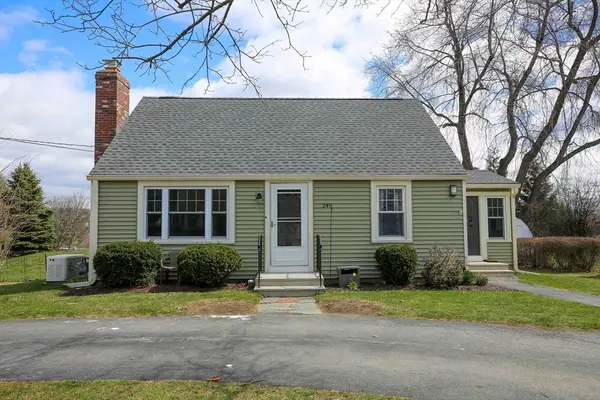 249 Pleasant Street, Lunenburg, MA 01462