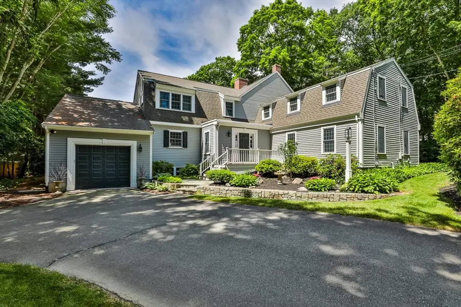 34 Brush Hill Ln, Milton, MA 02186 - #2