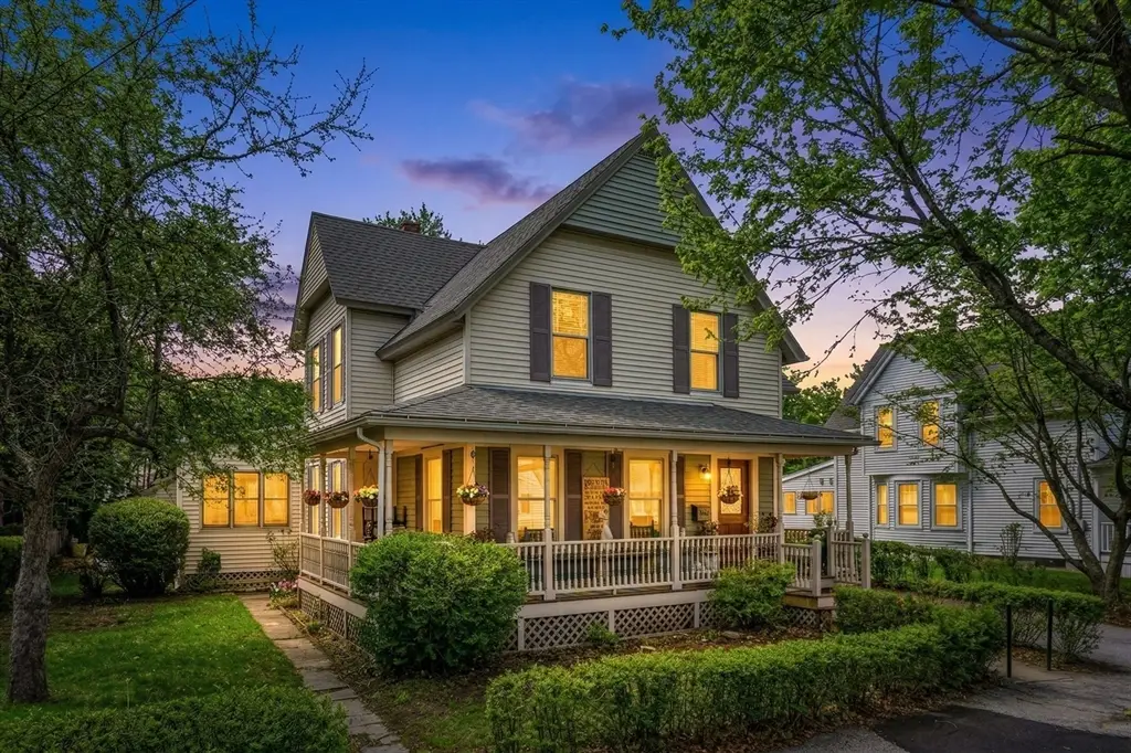 34 Sherbrook Ave, Worcester, MA 01604 - #1