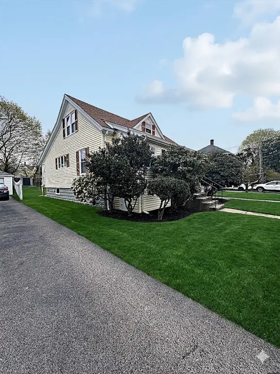 130 Monroe St, Norwood, MA 02062 - #3