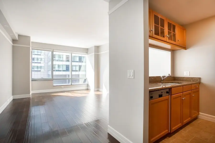 1 Avery St #11C, Boston, MA 02111 - #2