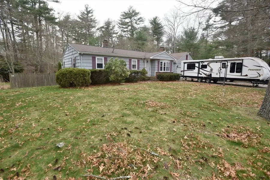 755 Center St, Pembroke, MA 02359 - #3