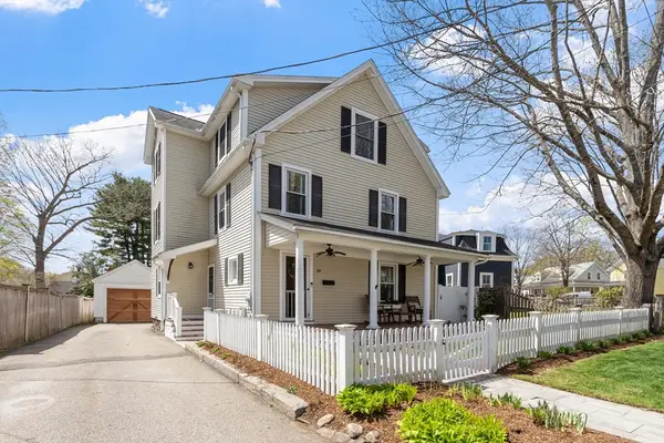 89 Grant St, Concord, MA 01742