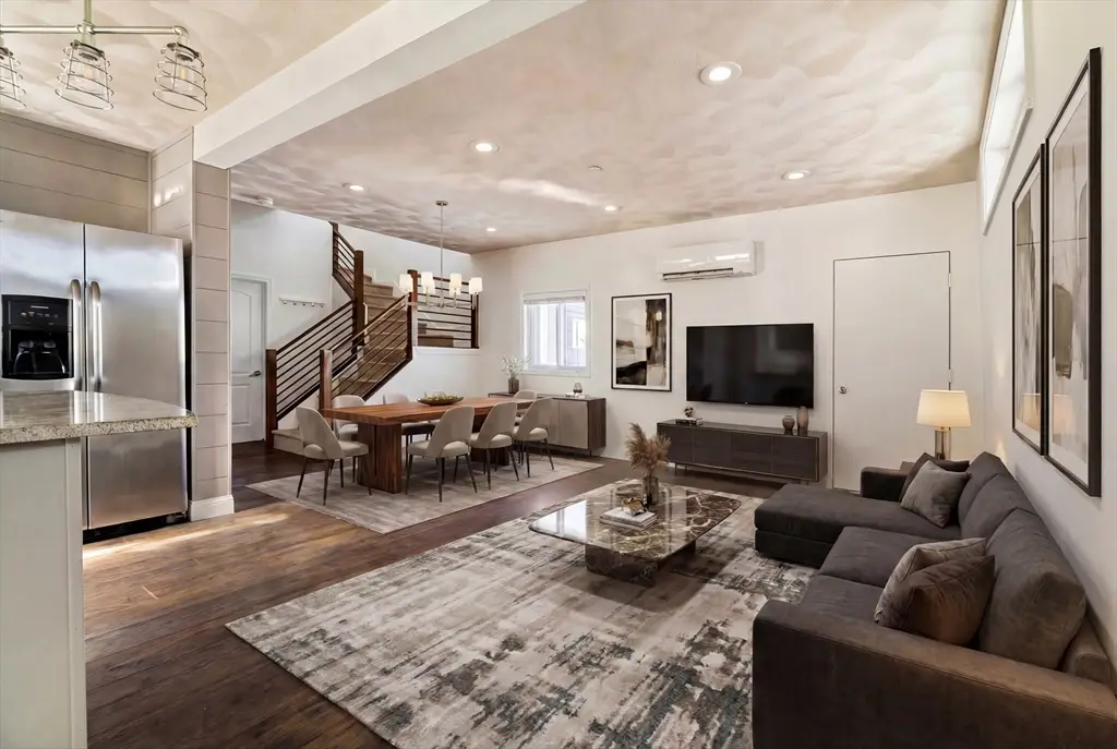 132 Dolphin Ave, Revere, MA 02151 - #1