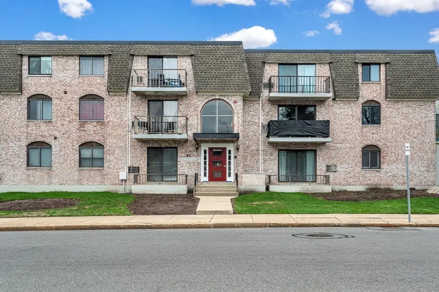 40 High St #205, Dedham, MA 02026 - #3