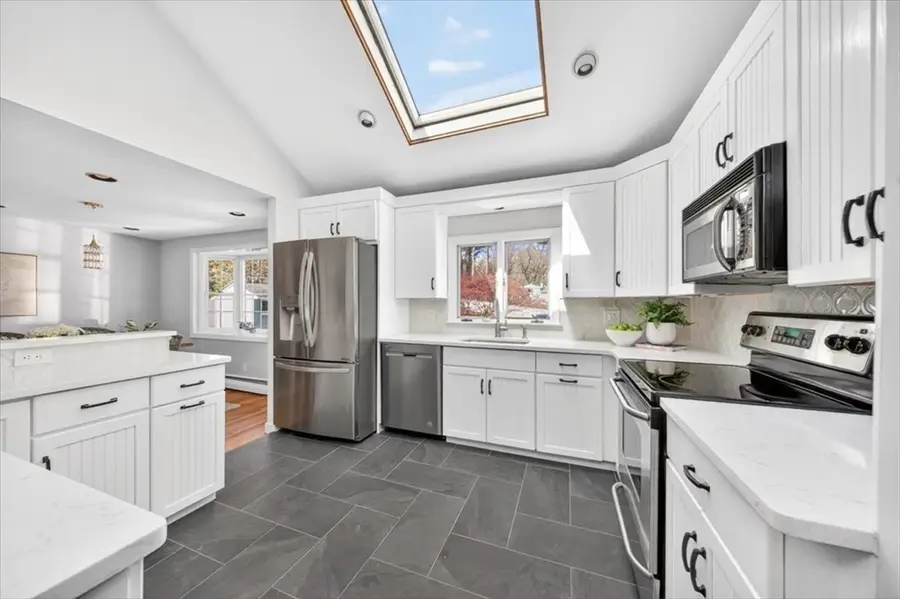 3 Accord Pond Dr, Hingham, MA 02043 - #2