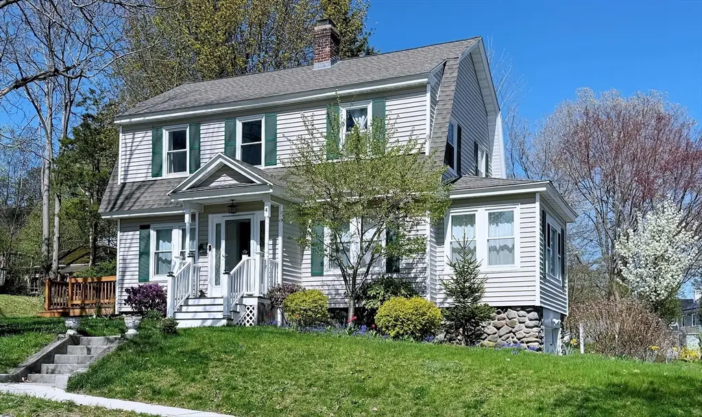 4 Longfellow Rd, Worcester, MA 01602 - #1