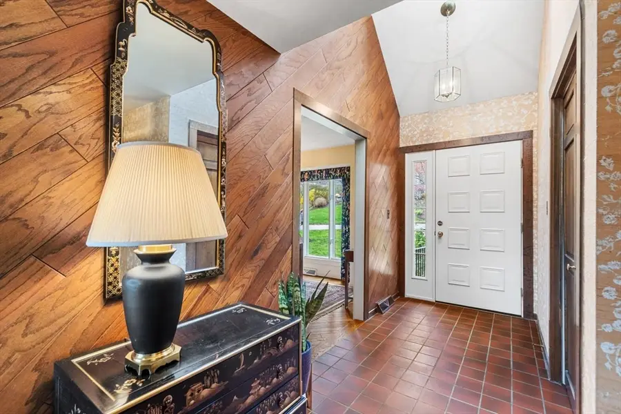 37 Potter Pond #37, Lexington, MA 02421 - #3