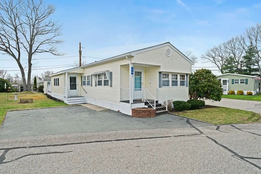 79 Arrowhead Dr, Plymouth, MA 02360 - #1