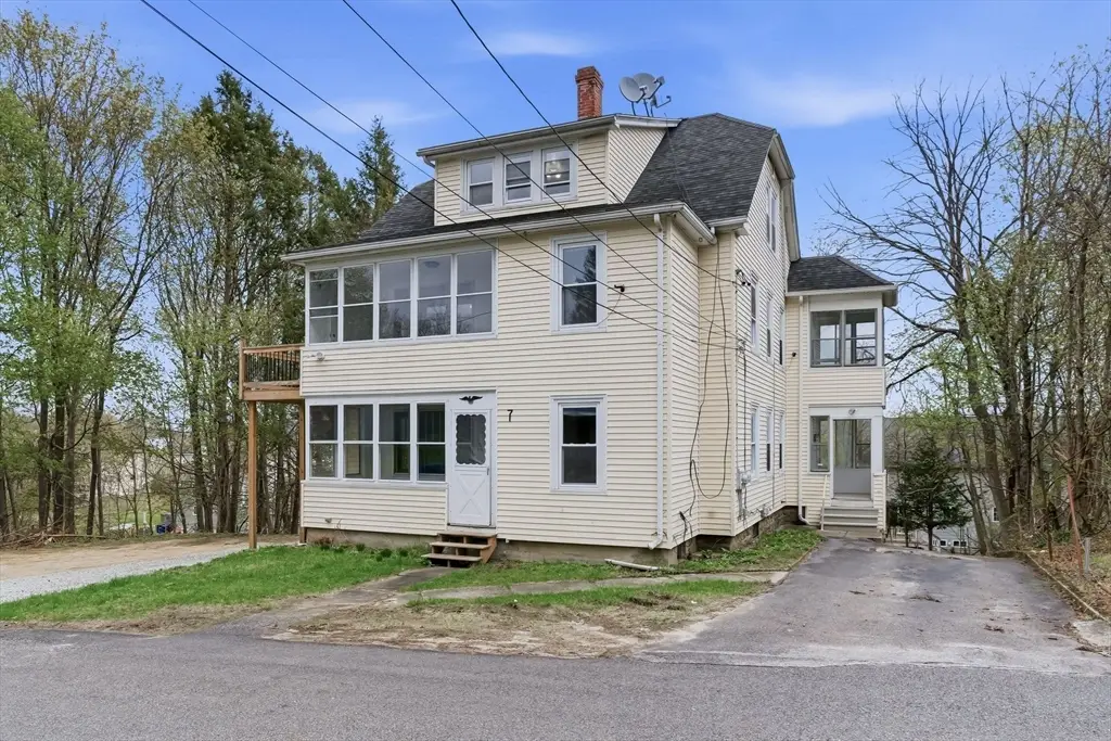 7 Third Avenue, Dudley, MA 01571 - #1