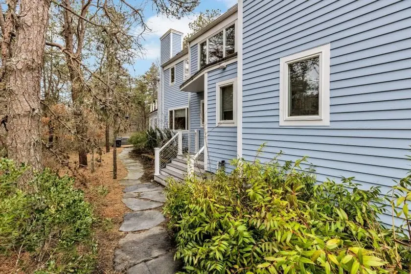 304 Red Brook Rd, Mashpee, MA 02649 - #2