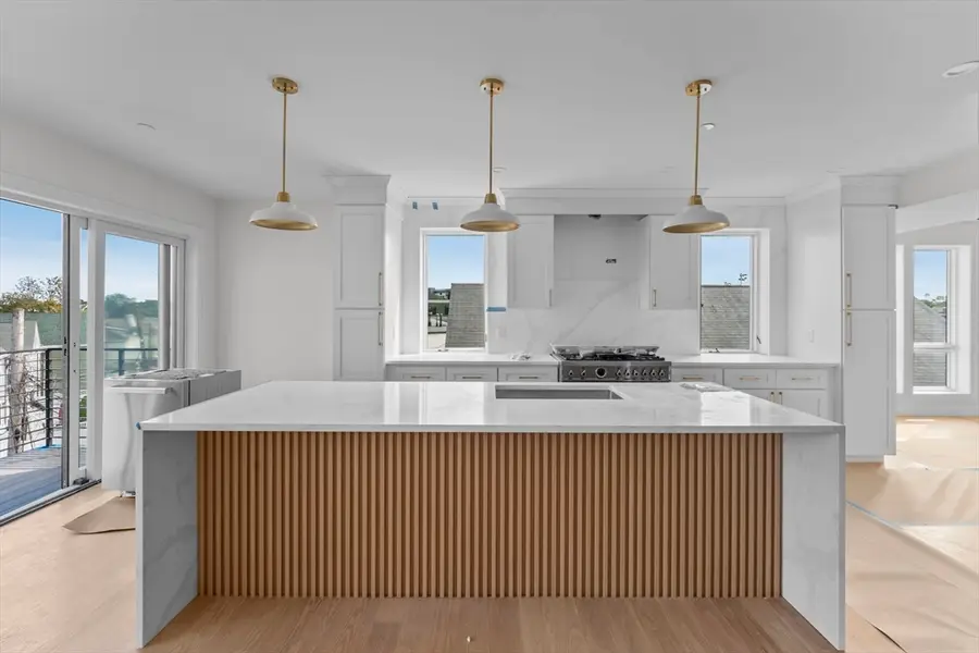 595 Broadway #303, Somerville, MA 02145 - #2