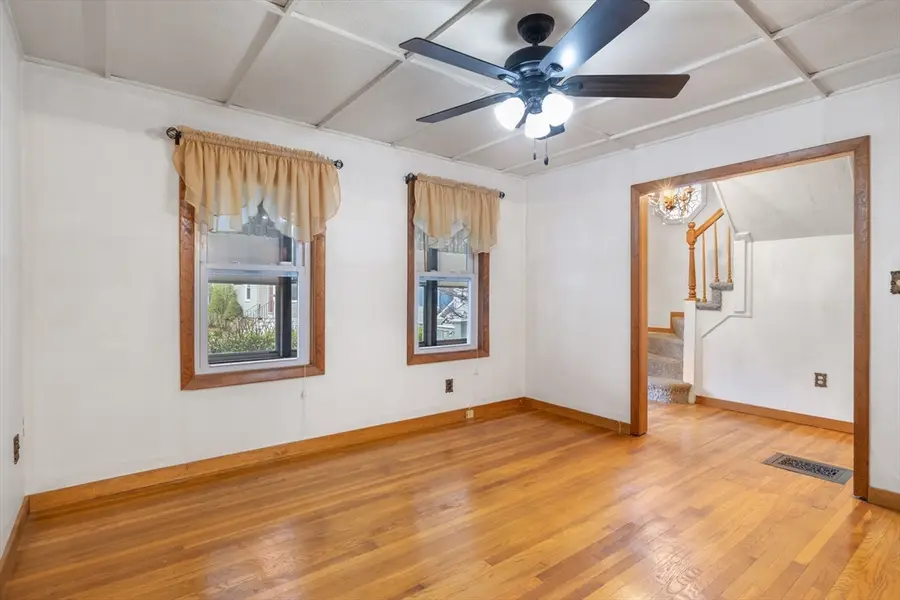 35 Grant Ave, Medford, MA 02155 - #2