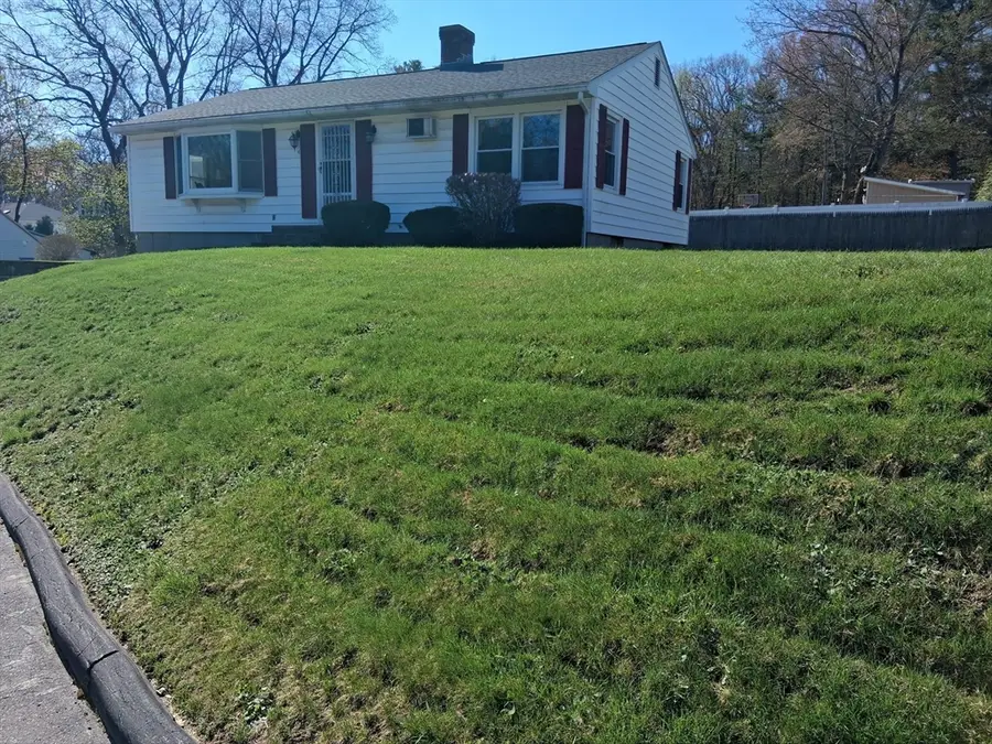 4 Ayrshire Rd, Worcester, MA 01604 - #2