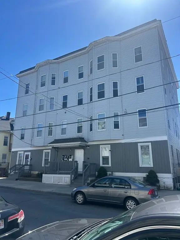 11 Lilley Ave, Lowell, MA 01850 - #3