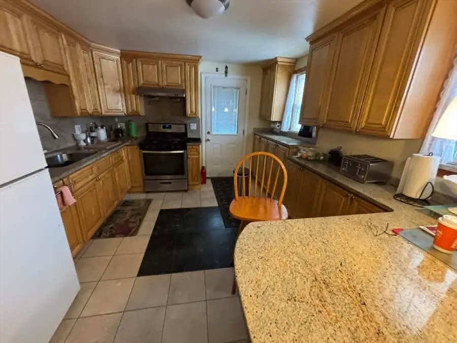 11 Othello St, Brockton, MA 02301 - #3