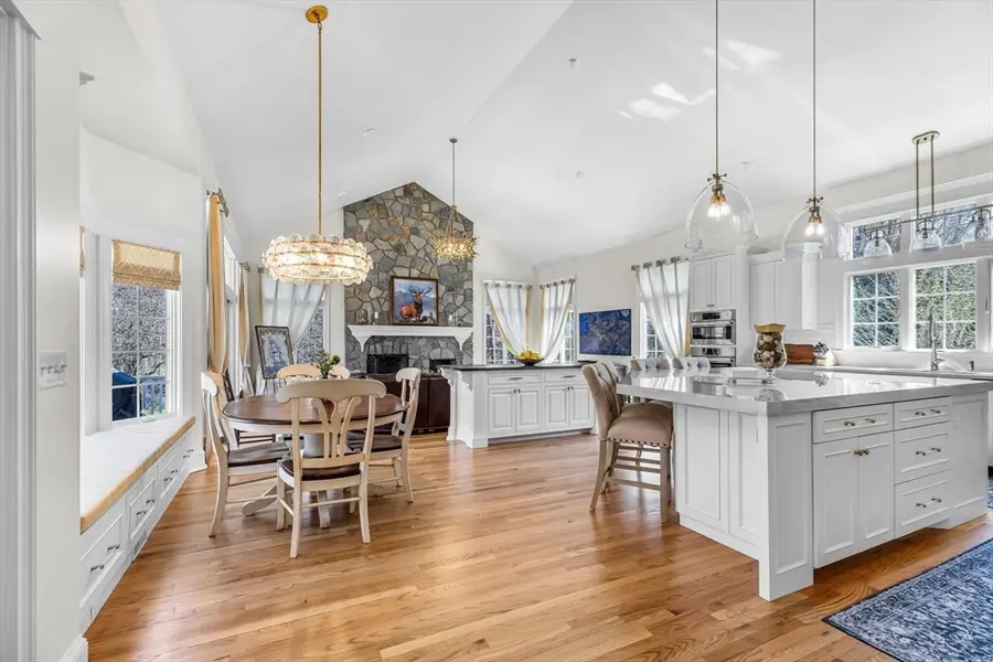 37 Old Farm Rd, East Longmeadow, MA 01028 - #2