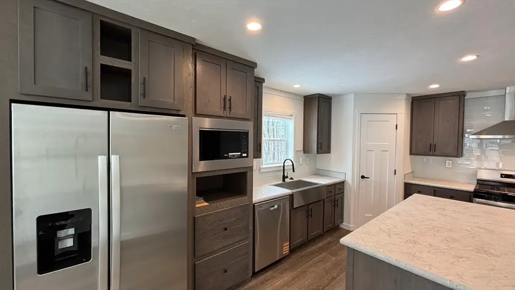 21 Pinrock Drive, Sturbridge, MA 01566 - #1