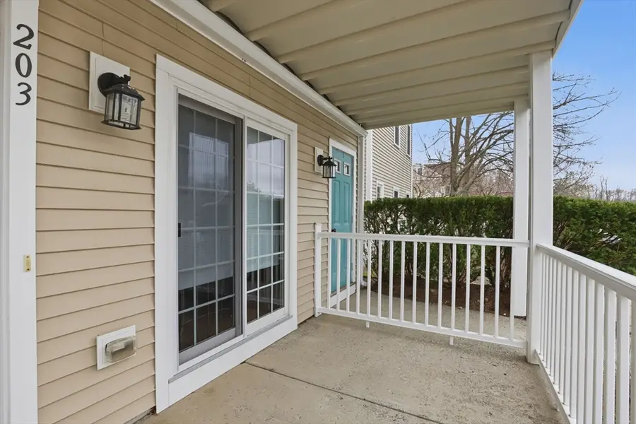 203 Allerton Commons Ln #203, Braintree, MA 02184 - #2