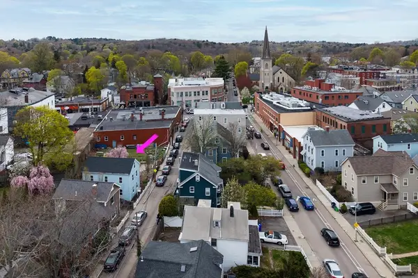 21 Starr Ln, Boston, MA 02130