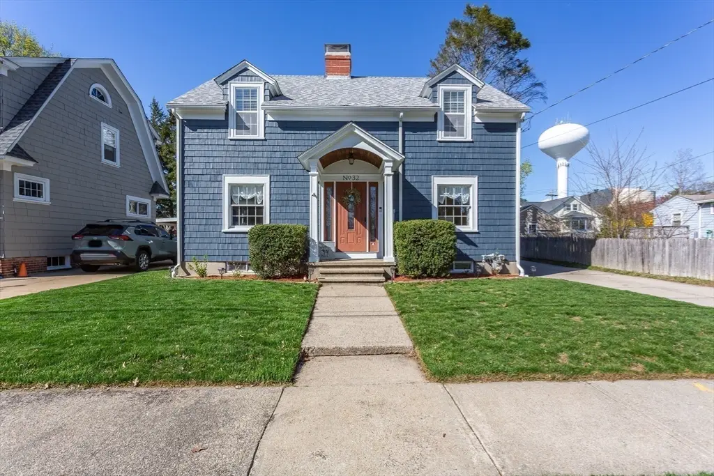 32 Wannamoisett Rd, East Providence, RI 02914 - #1
