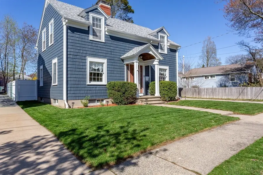 32 Wannamoisett Rd, East Providence, RI 02914 - #3