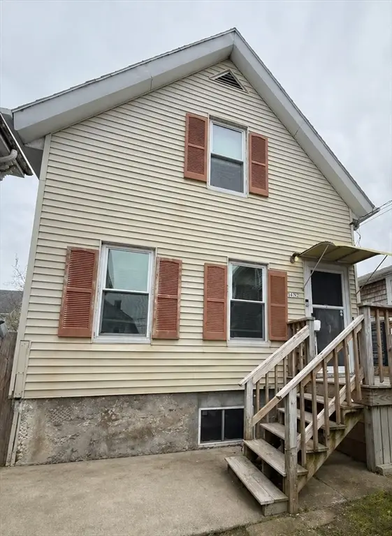 174-1/2 Grinnell St, New Bedford, MA 02740