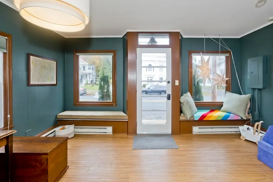 3 North Main St, Williamsburg, MA 01096 - #2