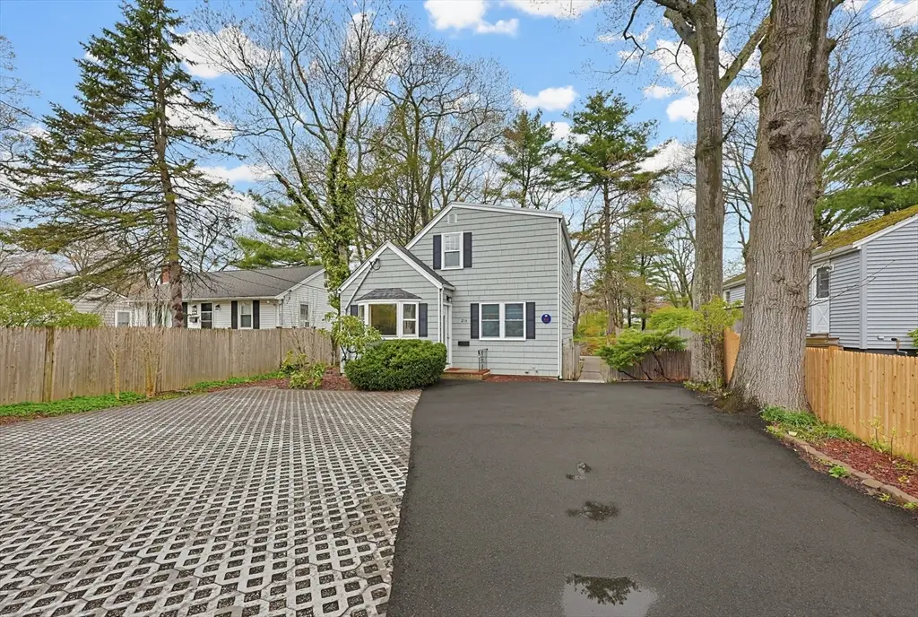 214 Sprague St, Dedham, MA 02026 - #1