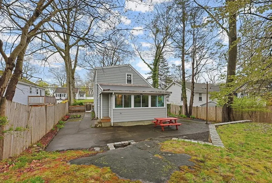 214 Sprague St, Dedham, MA 02026 - #3