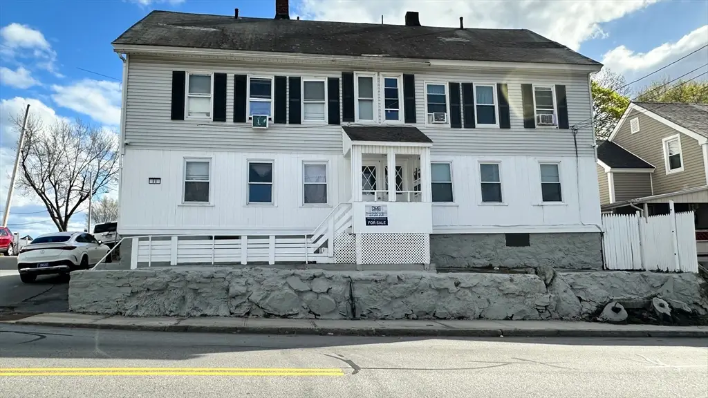 68 Liberty St, Lowell, MA 01851 - #1