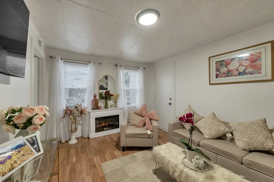 68 Liberty St, Lowell, MA 01851 - #3