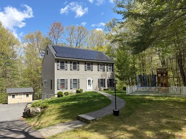 683 Nw Main St, Douglas, MA 01516