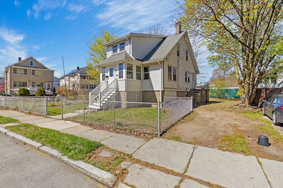 61 Ross St, Medford, MA 02155 - #3