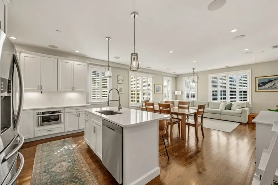 884 Adams St #D, Boston, MA 02124 - #2